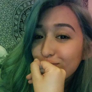 Meet your Posher, Tania